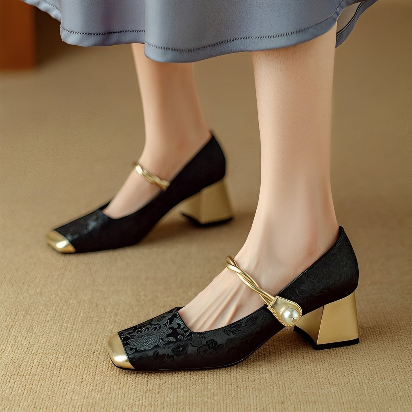 Rhonda - Ekskluzywne stylowe damskie buty na blokowym obcasie z tłoczeniem