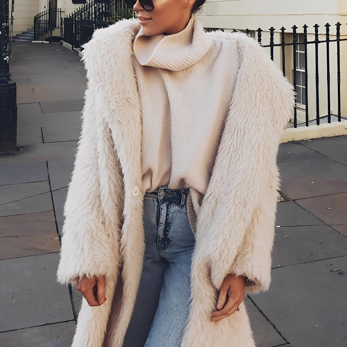 Millie - Elegancki długi damski płaszcz futrzany