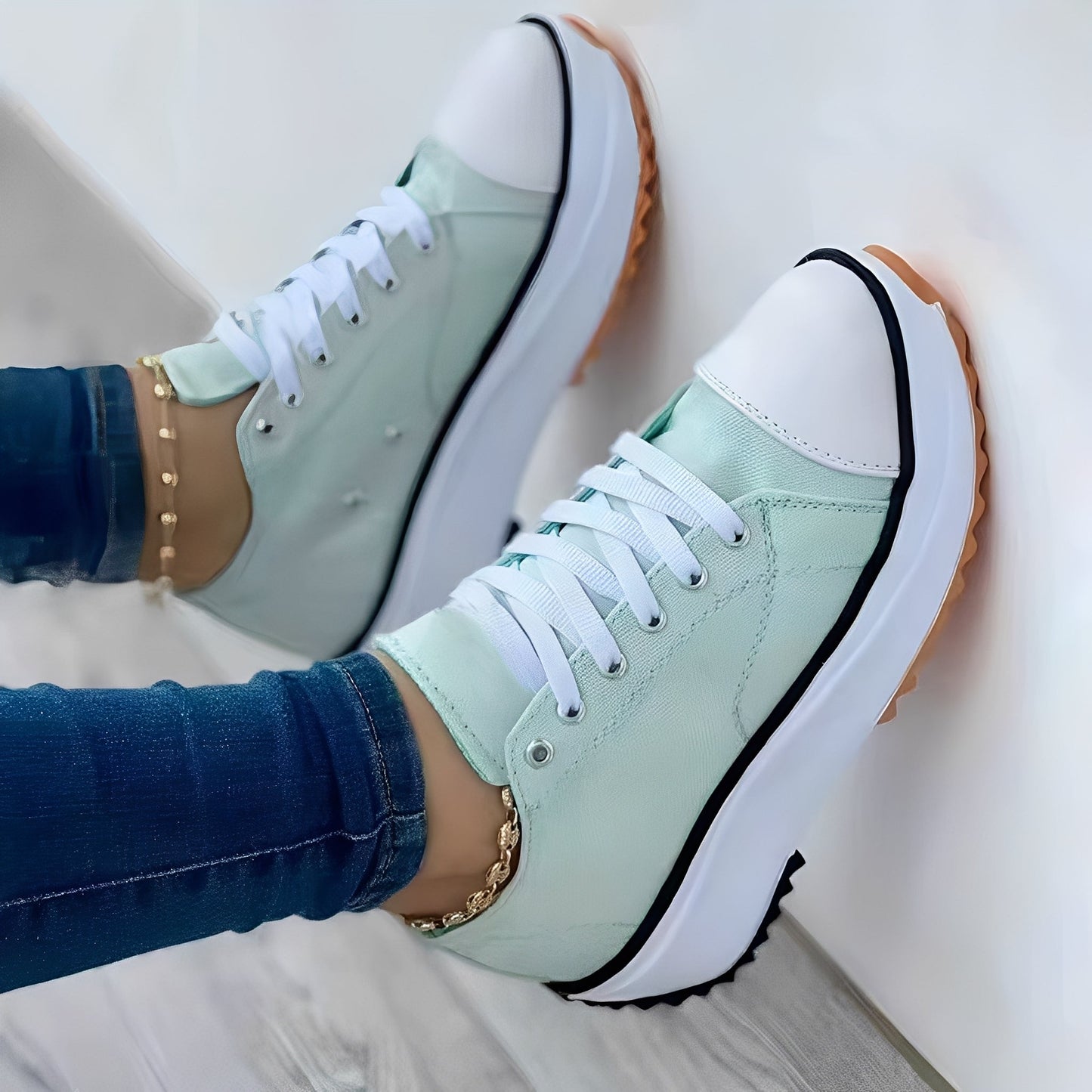 Mellony - Lekkie kobiece buty na grubych podeszwach