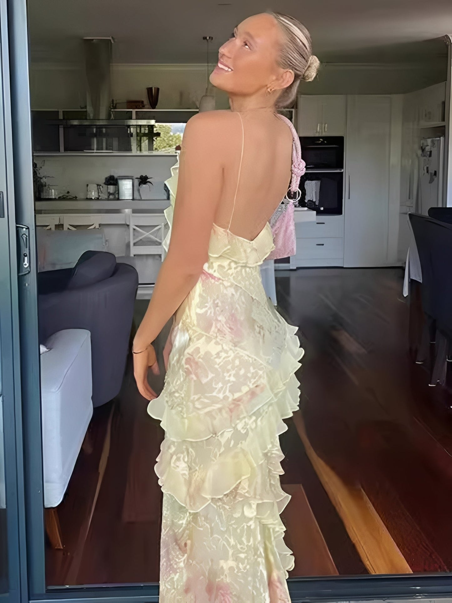 Angela - Stylowa suknia maxi bez pleców dla kobiet