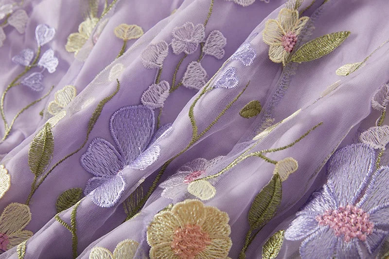 Andrea - Przezroczysta sukienka maksi z delikatnym haftem