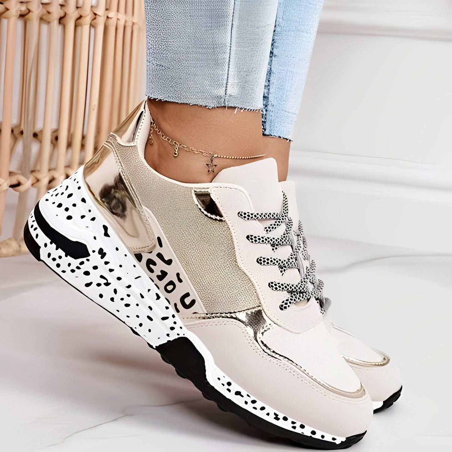 Penelope - Komfortowe sneakersy na koturnie dla pań