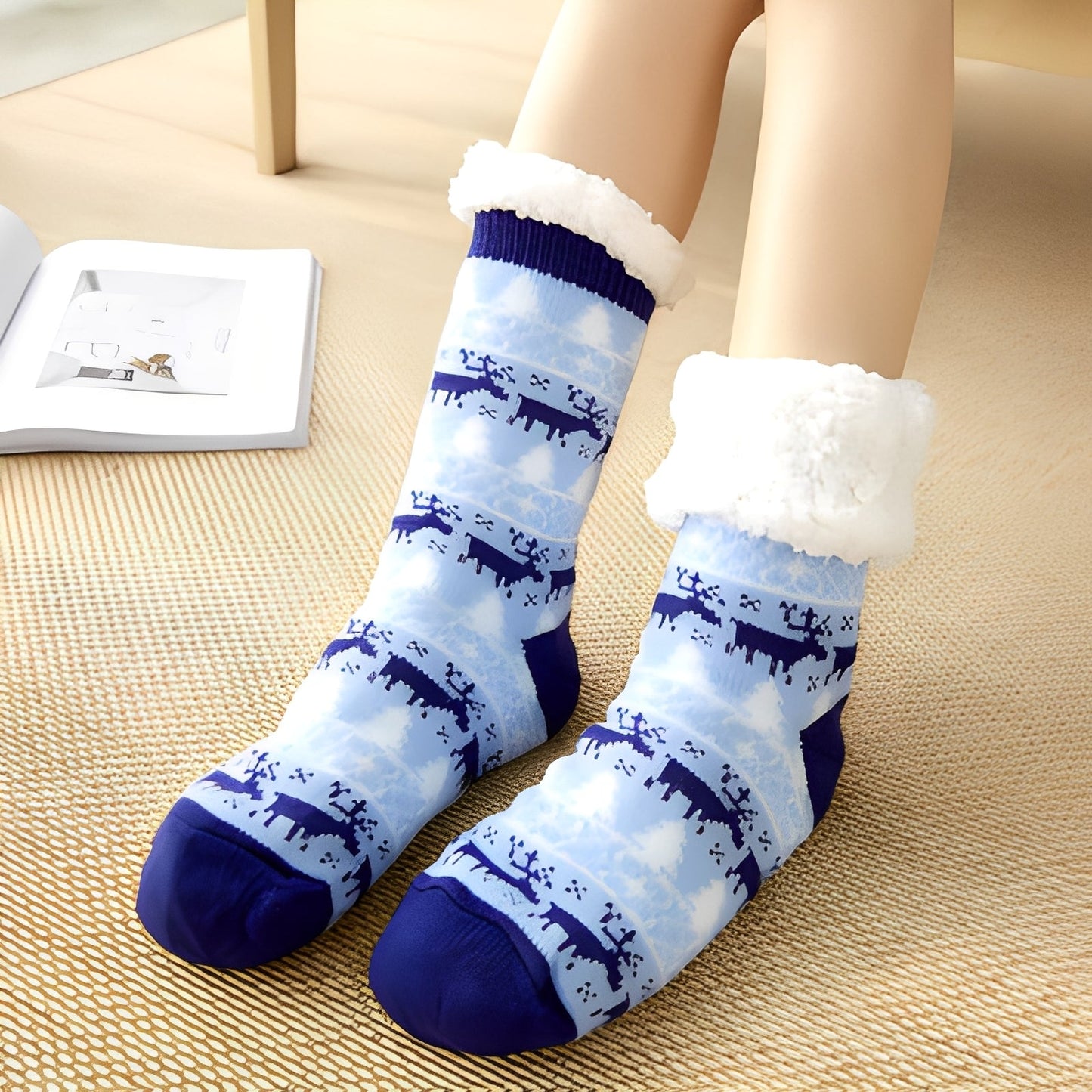 Clarice - Stylowe świąteczne skarpetki o średniej długości dla kobiet