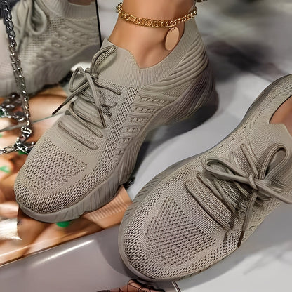 Eleanore - Damskie buty na co dzień z wytrzymałą gumową podeszwą
