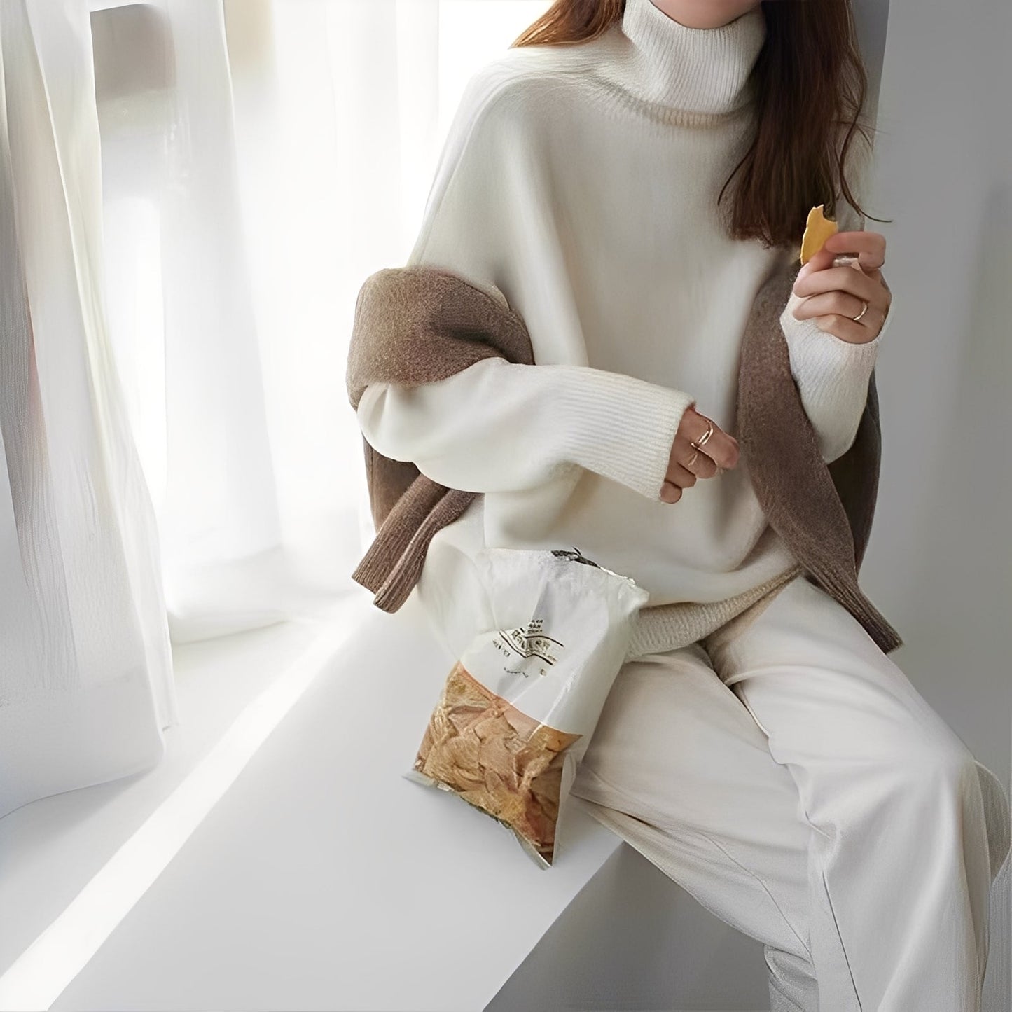 Clémentine - Elegancki sweterek z golfem dla kobiet