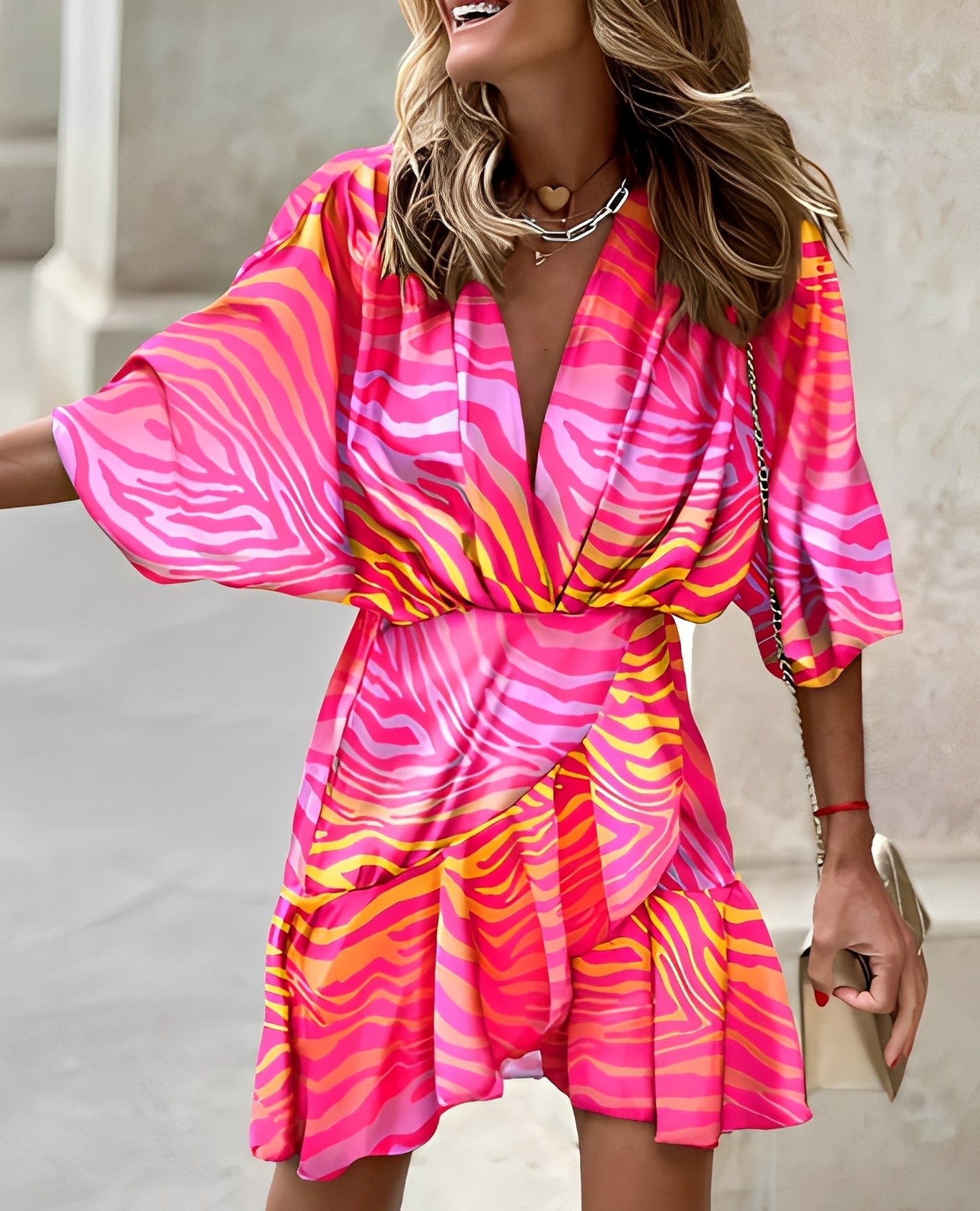 Margie - Stylowa, nieregularna sukienka mini dla kobiet