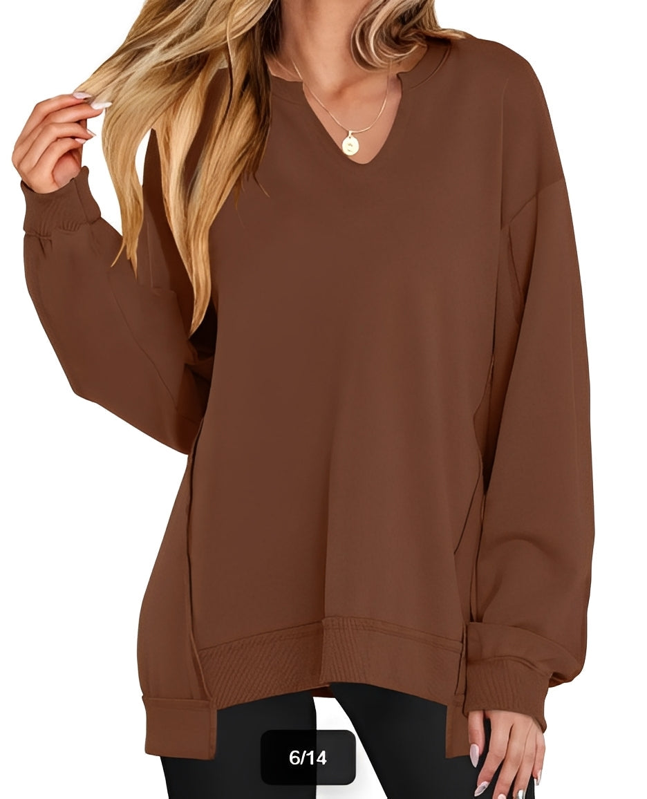 Maggie - Swobodny sweter w paski z dekoltem V dla kobiet