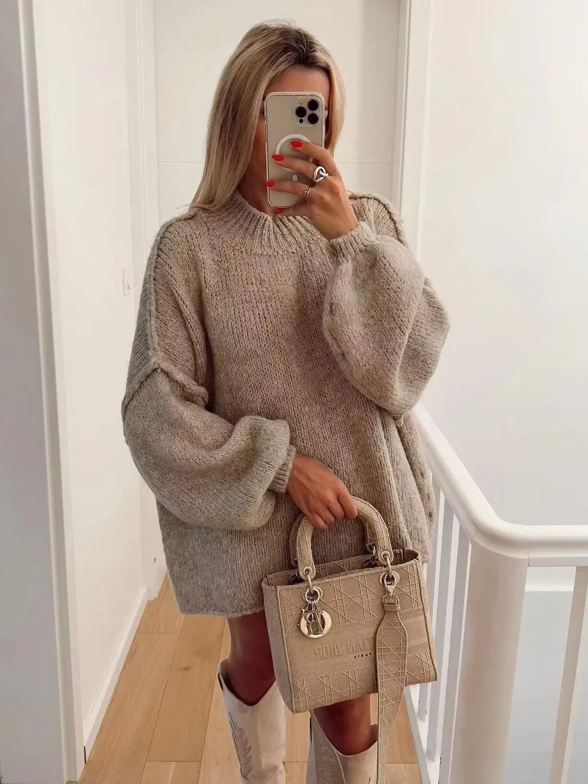 Suki - Lekki sweter z okrągłym dekoltem
