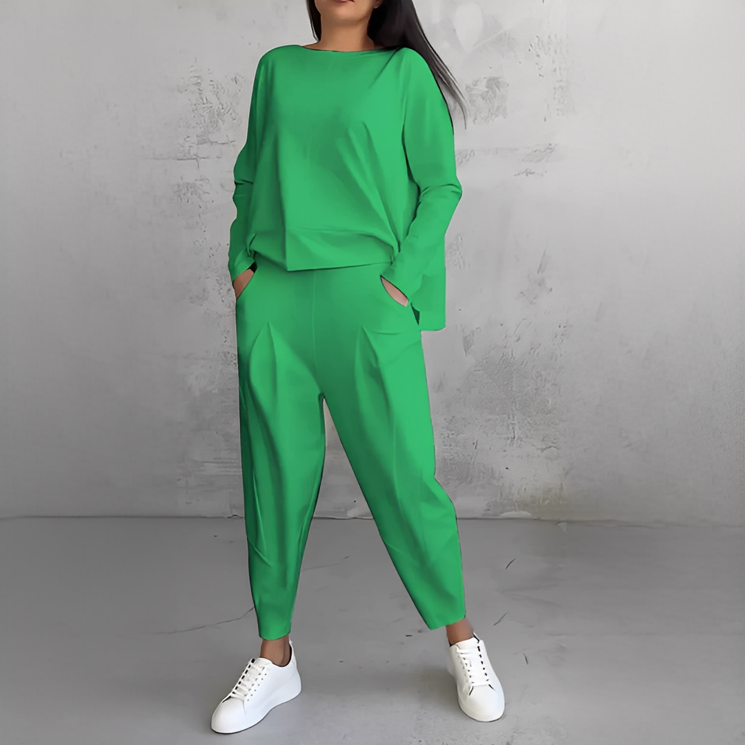 Lilian - Modny zestaw koszuli i spodni dla kobiet