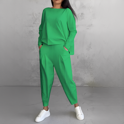 Lilian - Modny zestaw koszuli i spodni dla kobiet