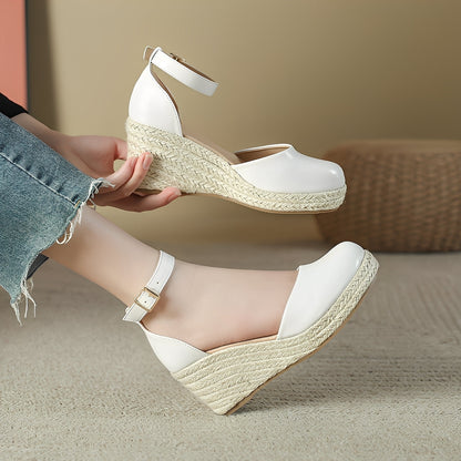 Yasmine - Modne sandały na koturnie dla kobiet