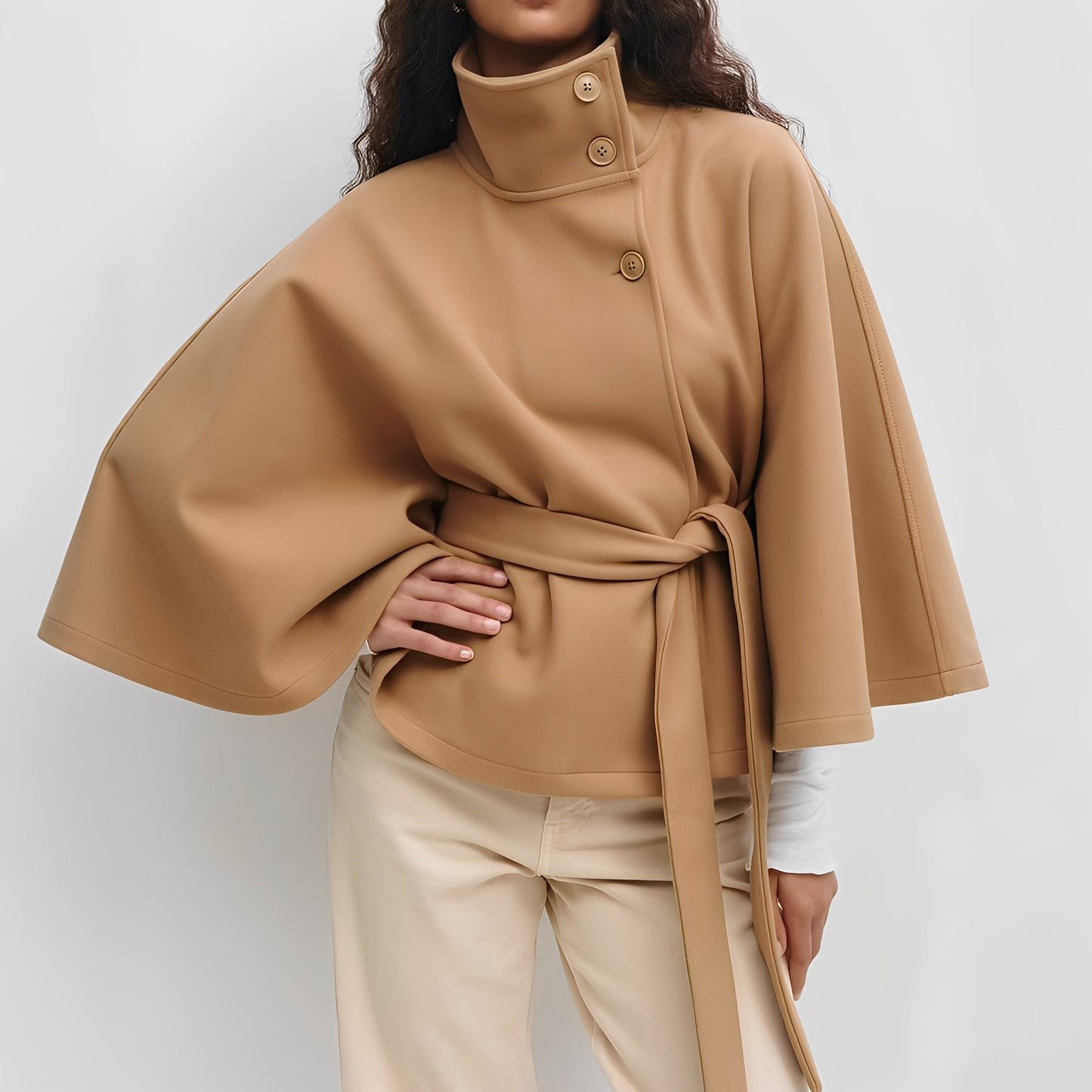 Carine - Damska marynarka kopertowa z wysokim kołnierzem