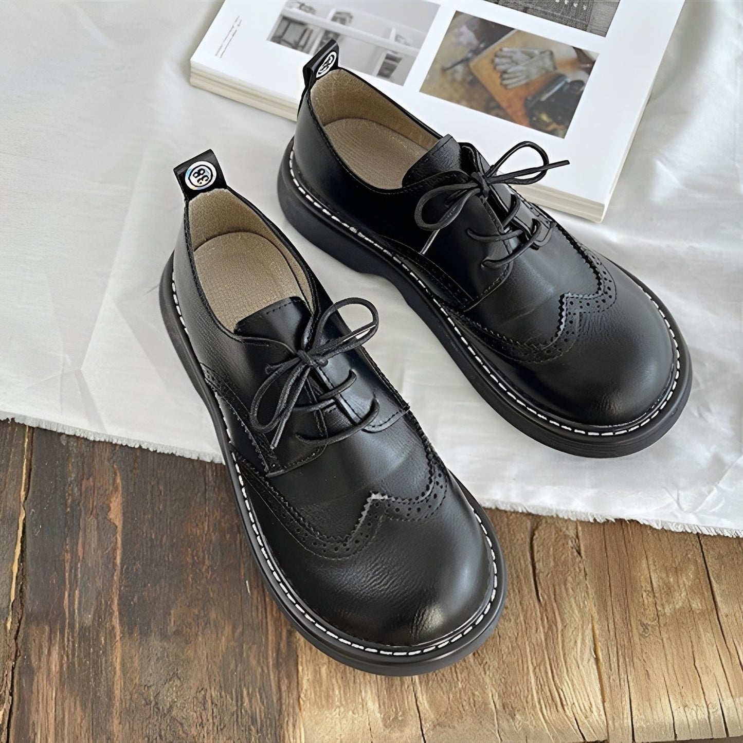 Vanessa - Klasyczne buty oxford z prawdziwej skóry dla kobiet