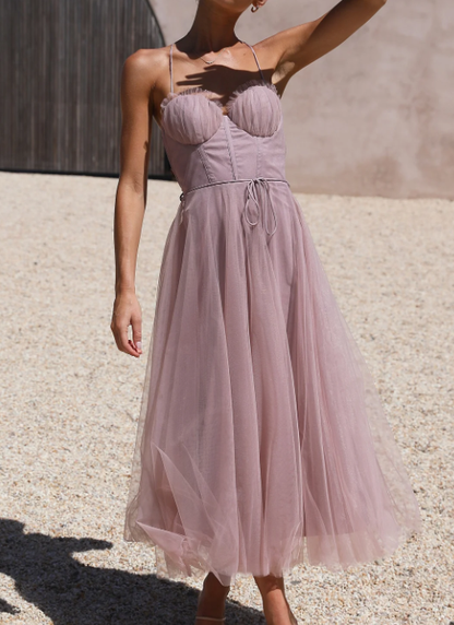 Jana – Zwiewne midi sukienki na gorące letnie dni