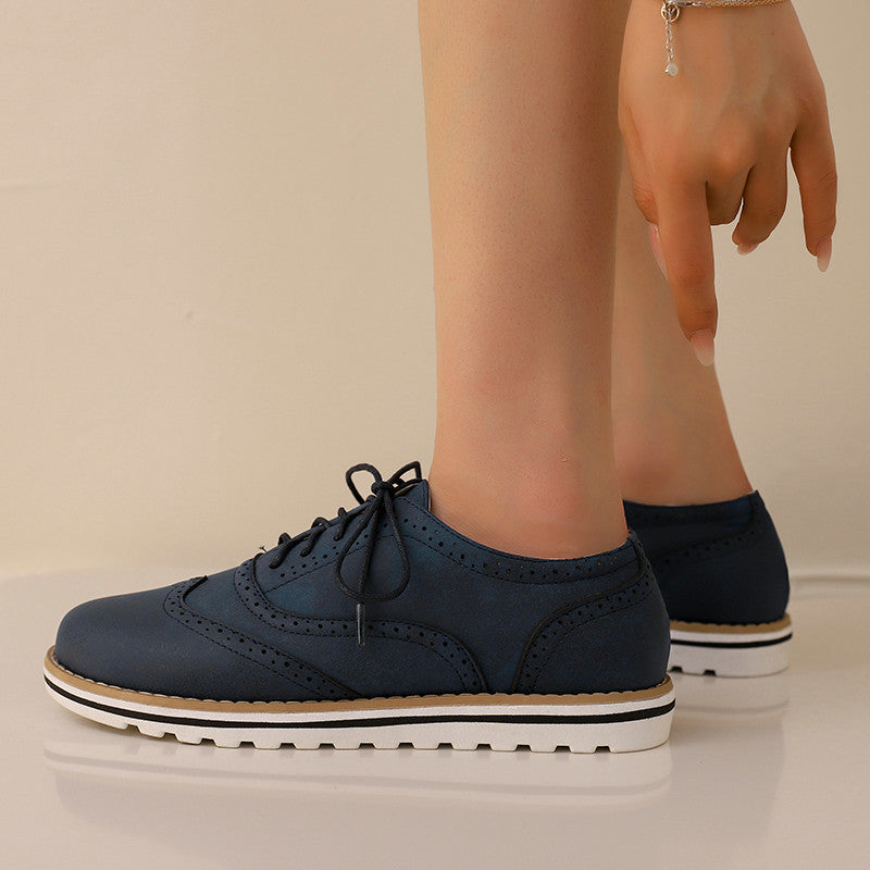 Sloane – Oxford-sznurowane buty z wycięciem