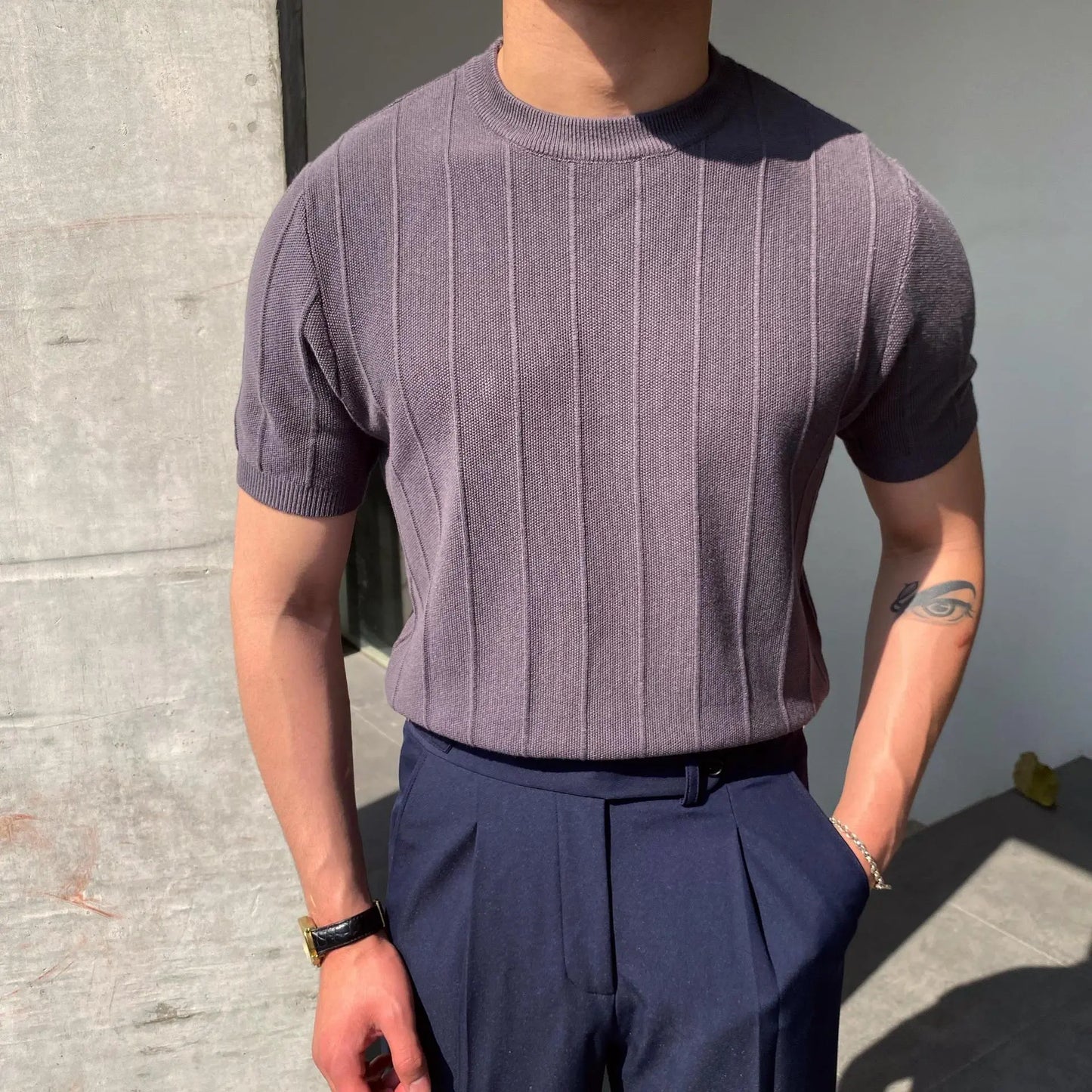 Sokka - Prążkowany, luźny T-Shirt dla mężczyzn