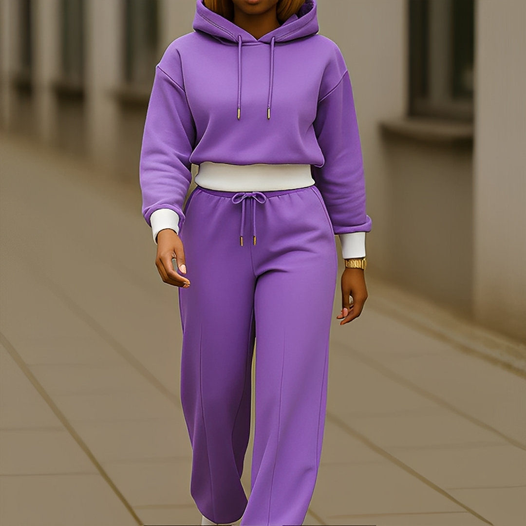 Chelie - Damski zestaw: bluza z kapturem i spodnie