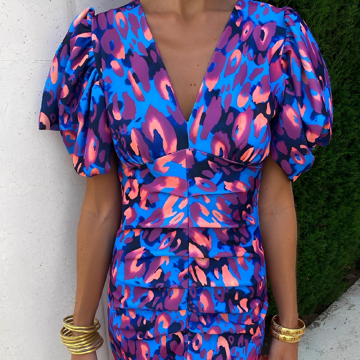 Gaëlle - Sukienka w kolorowe wzory z rękawami z marszczeniami dla kobiet