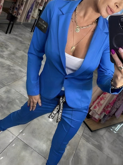 Kassandra - Modny dres dla kobiet