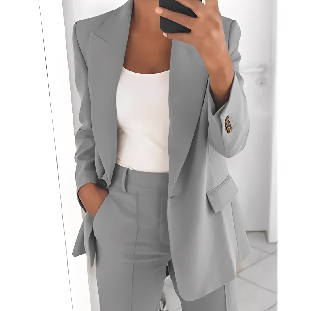 Alexes - Komplet z marynarką i eleganckimi spodniami dla kobiet