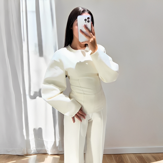 Calie - Stylowy i nowoczesny komplet dwuczęściowy dla kobiet