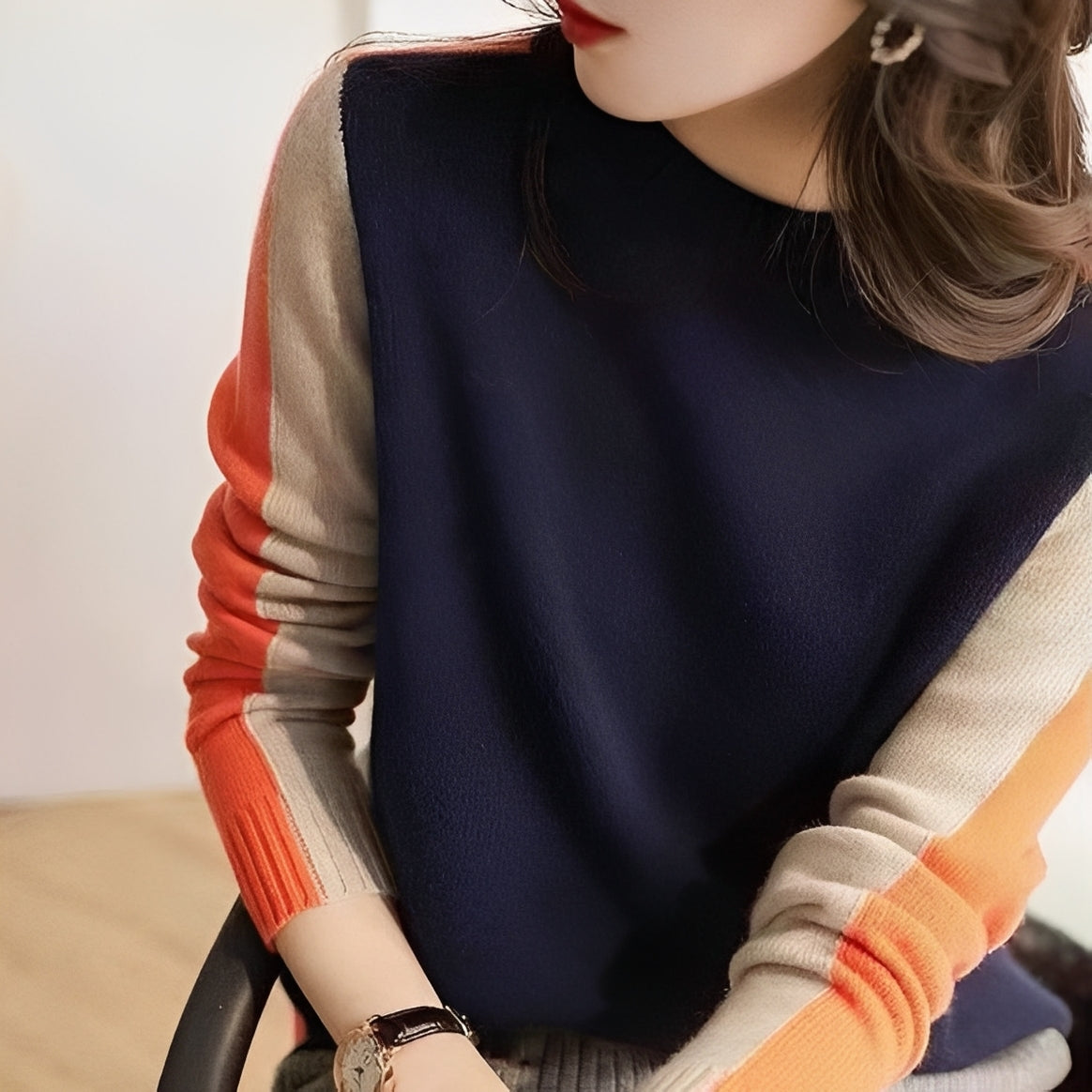 Allie - Stylowy kobiecy sweterek w paski