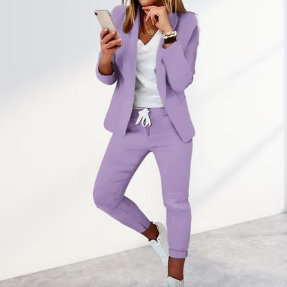 Amélie – Stylowy blezer i dopasowane spodnie