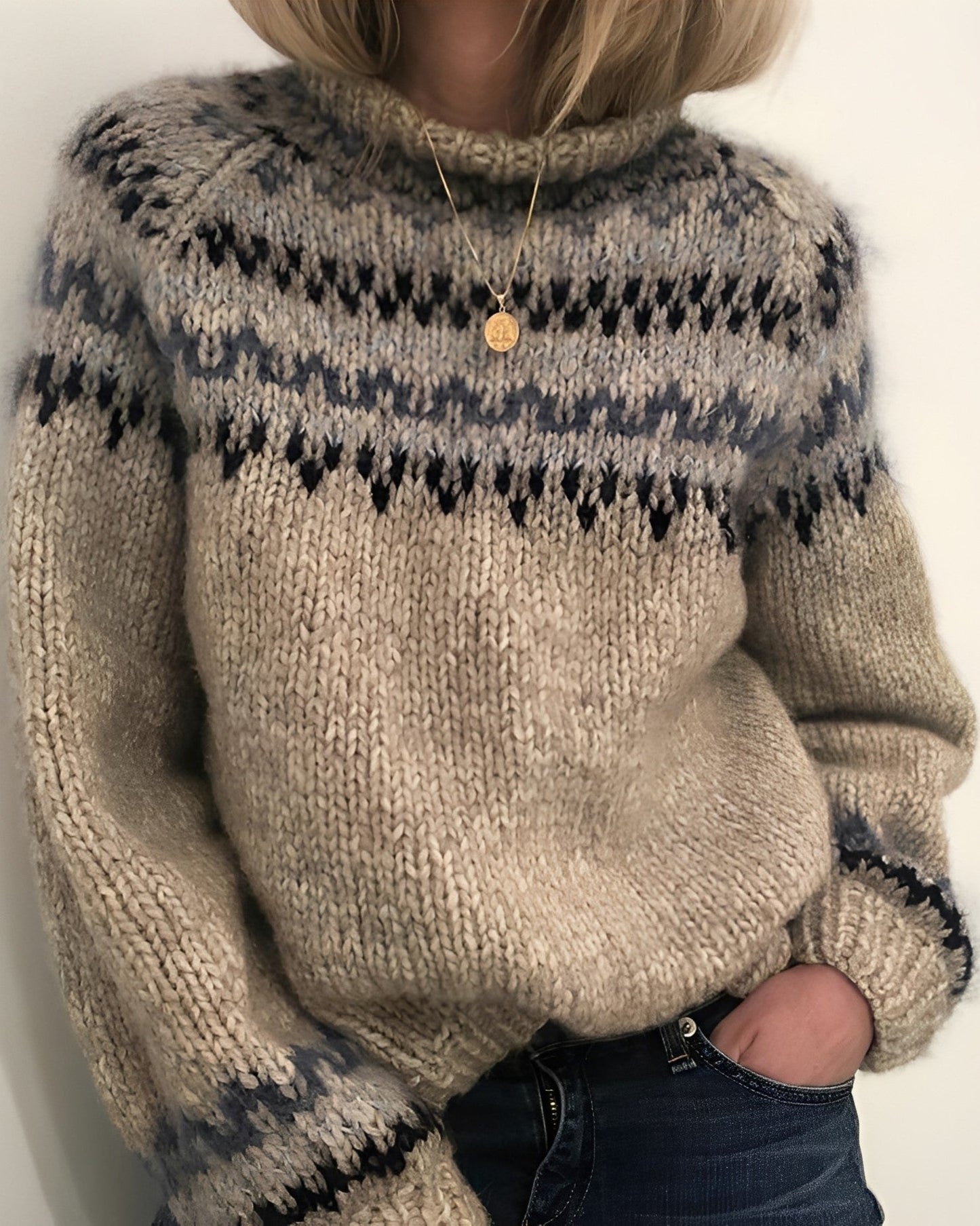 Armani - Ciepły golfowy sweter damski