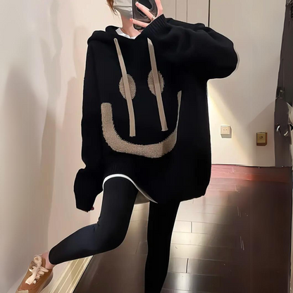 Emelia - Luźny damski hoodie z motywem uśmiechu