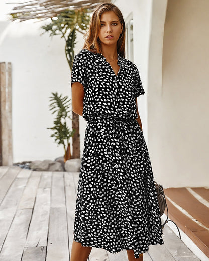 Molly - Stylowa Krótkoreczna Sukienka z Kołnierzykiem dla Kobiet