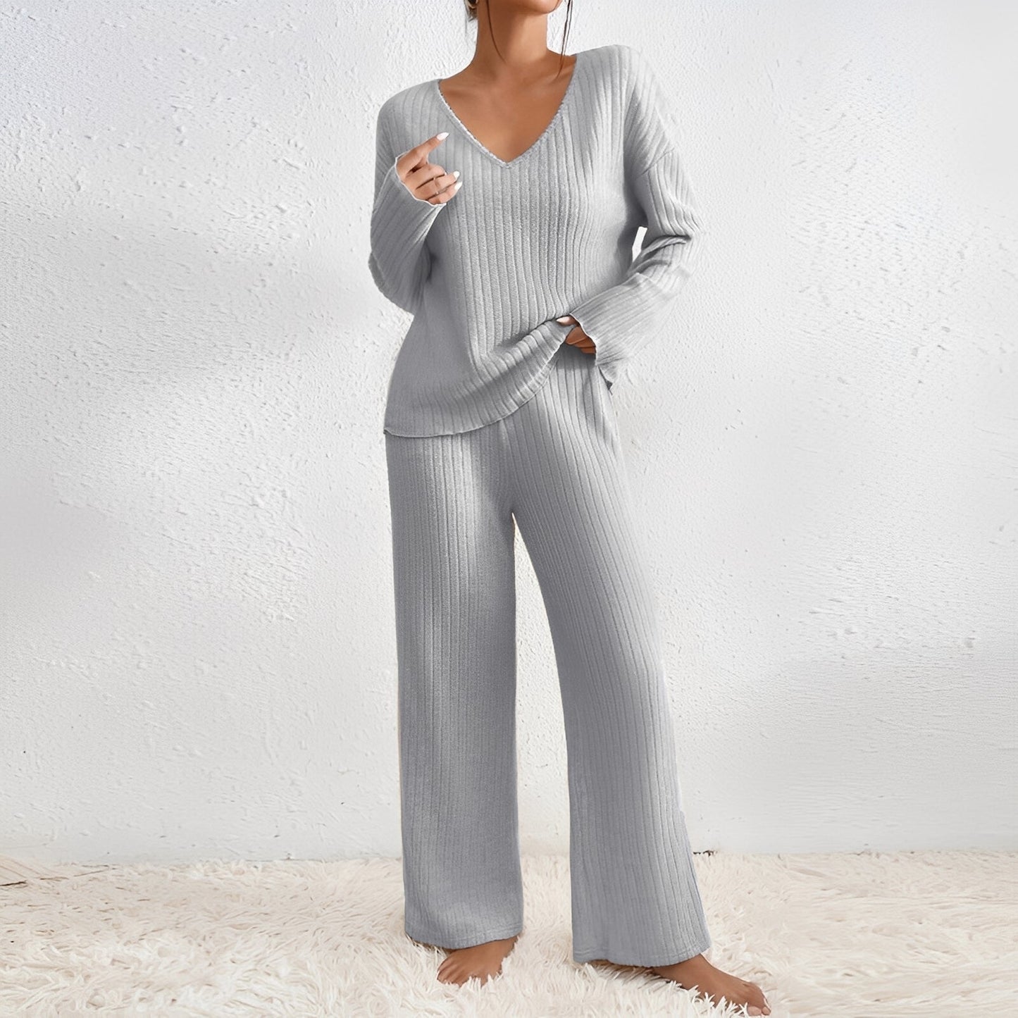 Carly - Nowoczesny dwuczęściowy zestaw dzianinowy dla kobiet