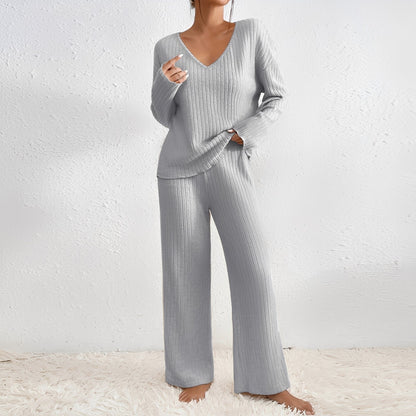 Carly - Nowoczesny dwuczęściowy zestaw dzianinowy dla kobiet