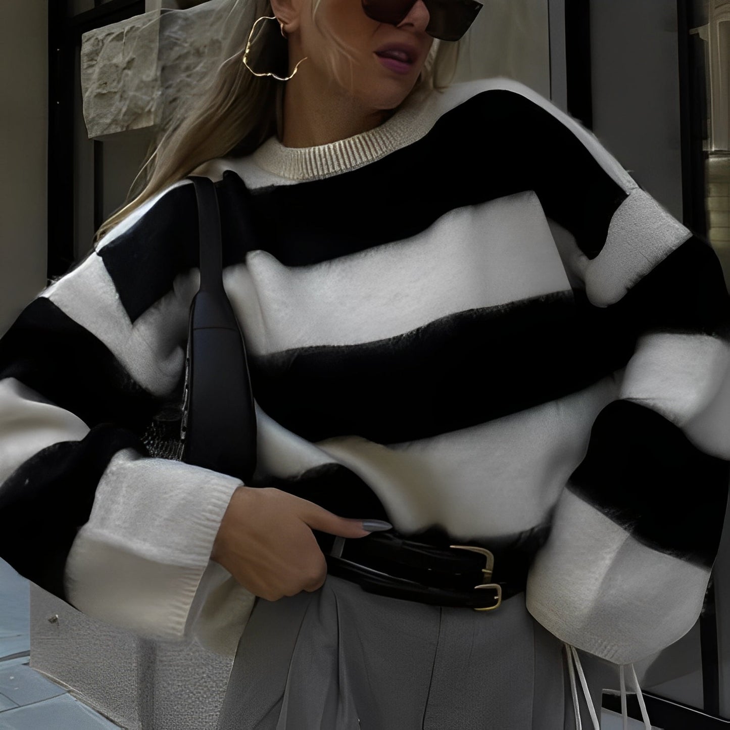 Shanelle - Tradycyjny damski sweter z okrągłym kołnierzem