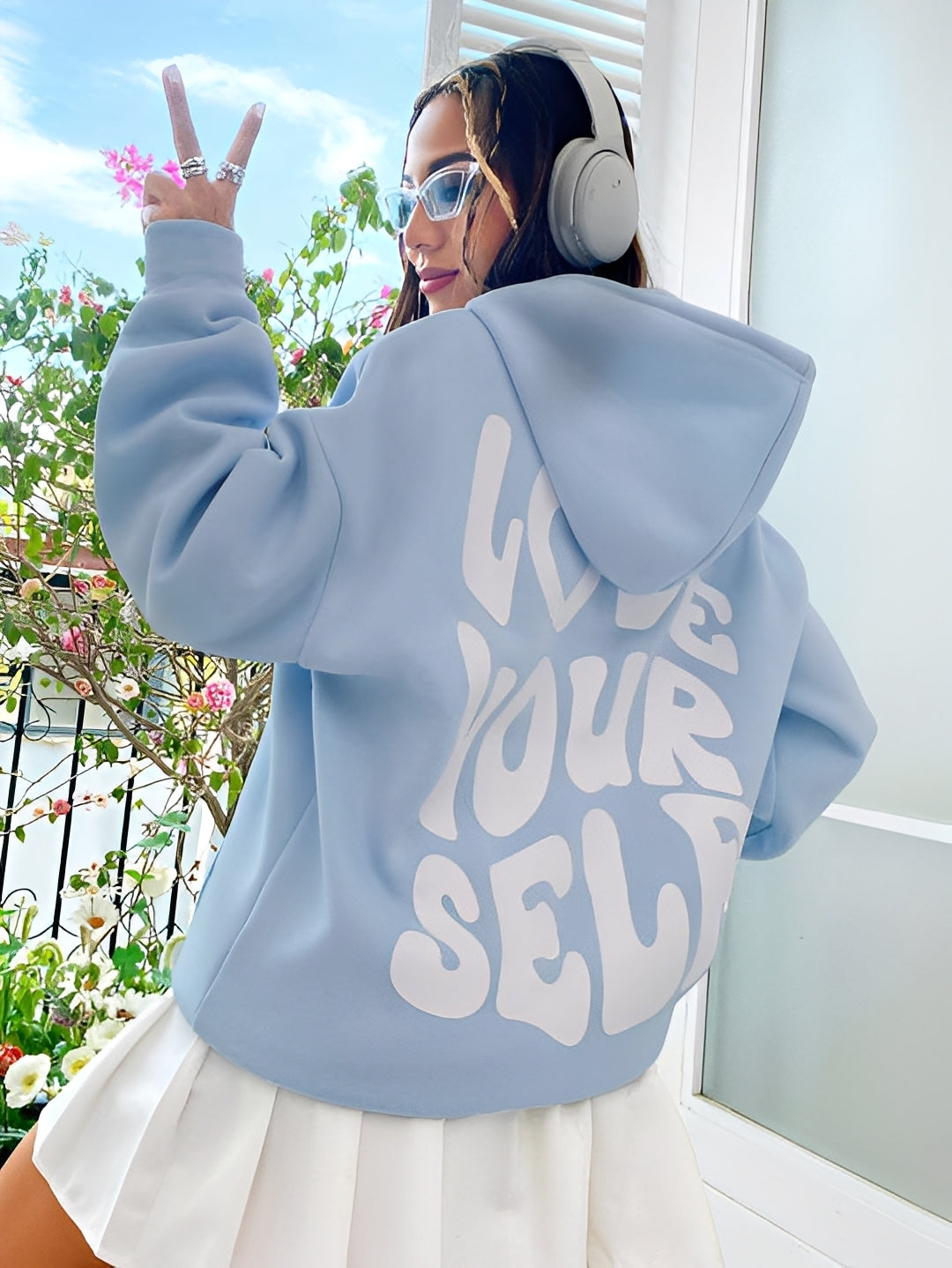 Rebeccah - Luźny kobiecy hoodie z nadrukiem