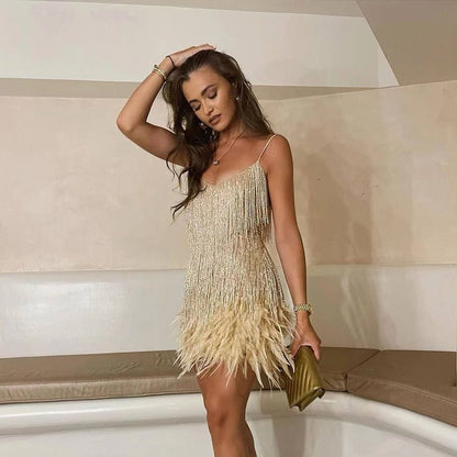 Meera - Krótka Sukienka Imprezowa Pióra, Elegancka & Wyrazista