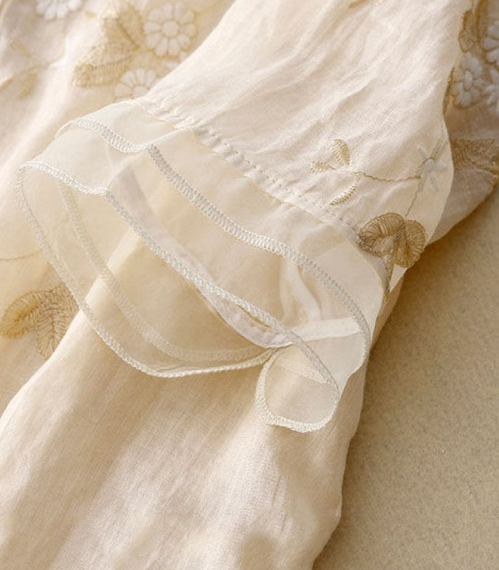 Eloise - Elegancka bluzka z delikatnym haftem