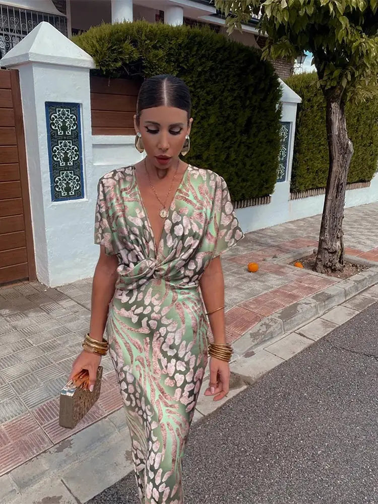 Cosima - Damska sukienka z dekoltem w serek