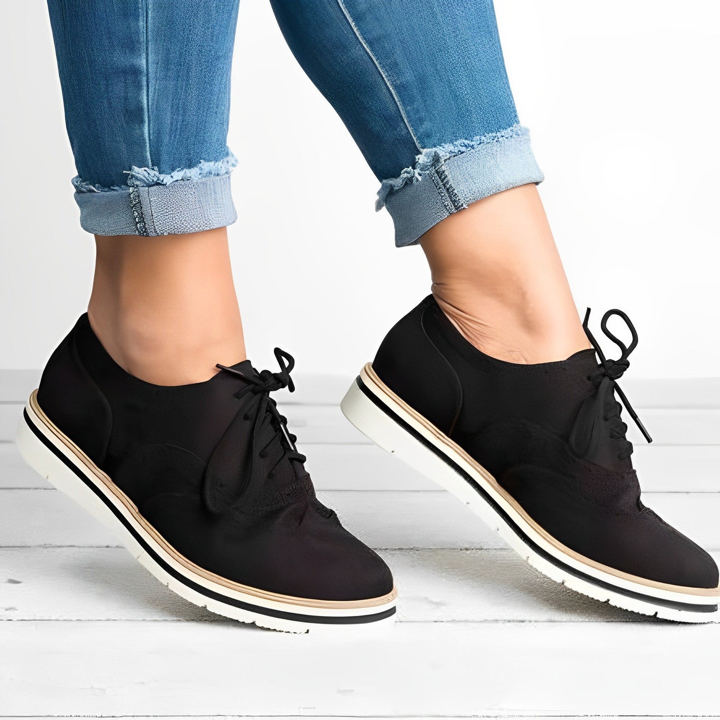 Sloane – Oxford-sznurowane buty z wycięciem
