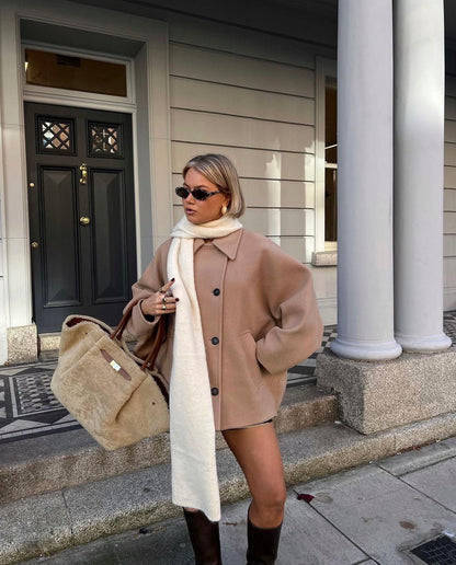 Elena – Płaszcz Oversize z Mieszanki Wełny Dwurzędowy