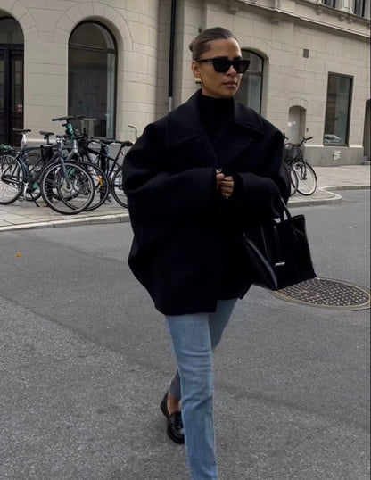 Elena – Płaszcz Oversize z Mieszanki Wełny Dwurzędowy