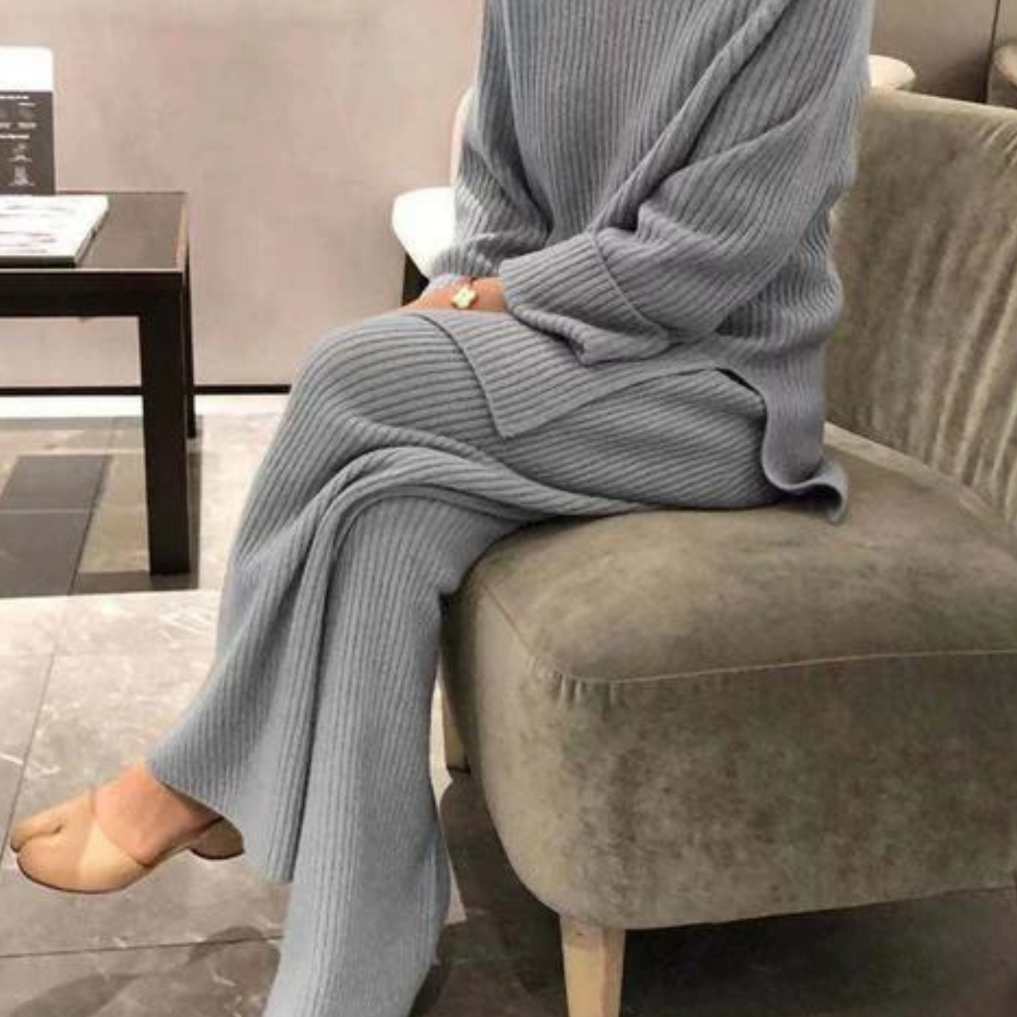 Samantha – Swobodny Dzianinowy Komplet Sweter & Spodnie