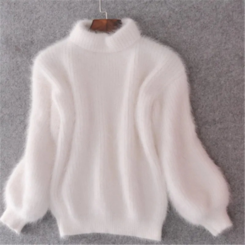 Brenda – Klasyczny Sweter w Stylu Angora