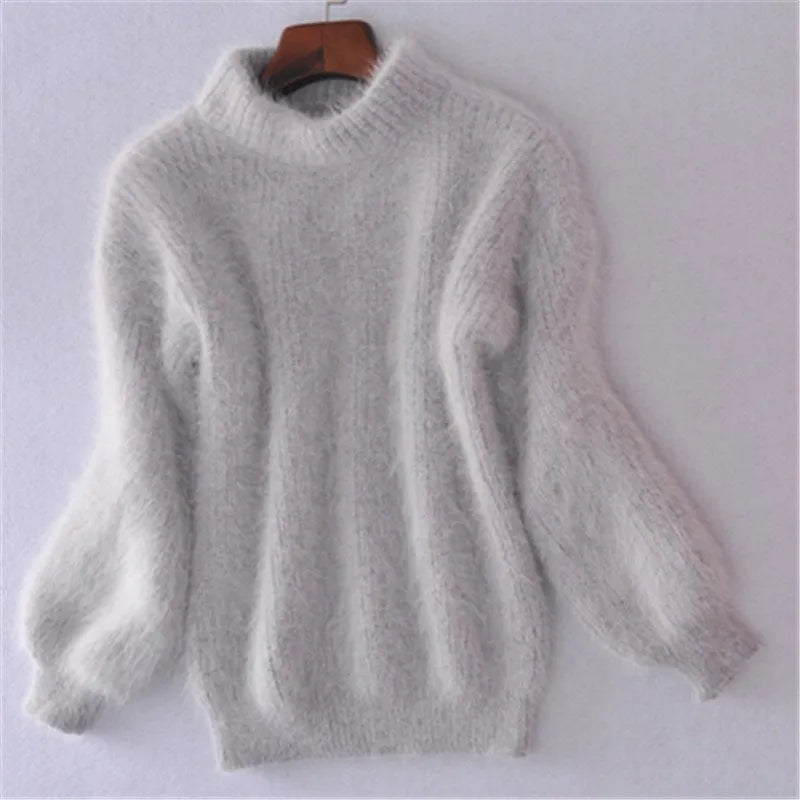 Brenda – Klasyczny Sweter w Stylu Angora