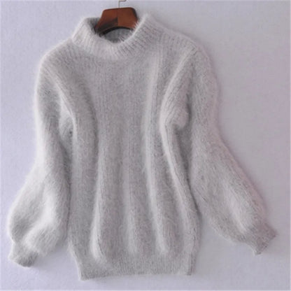 Brenda – Klasyczny Sweter w Stylu Angora