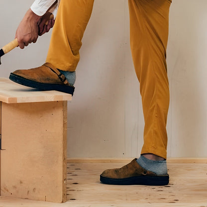 Devin - Wygodne męskie kapcie skórzane