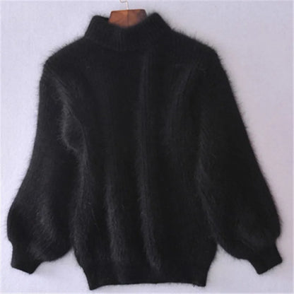 Brenda – Klasyczny Sweter w Stylu Angora