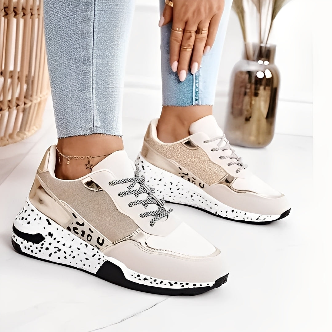 Penelope - Komfortowe sneakersy na koturnie dla pań