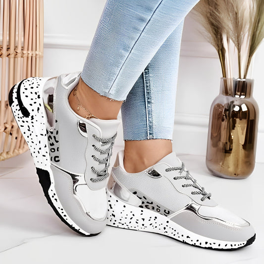 Penelope - Komfortowe sneakersy na koturnie dla pań