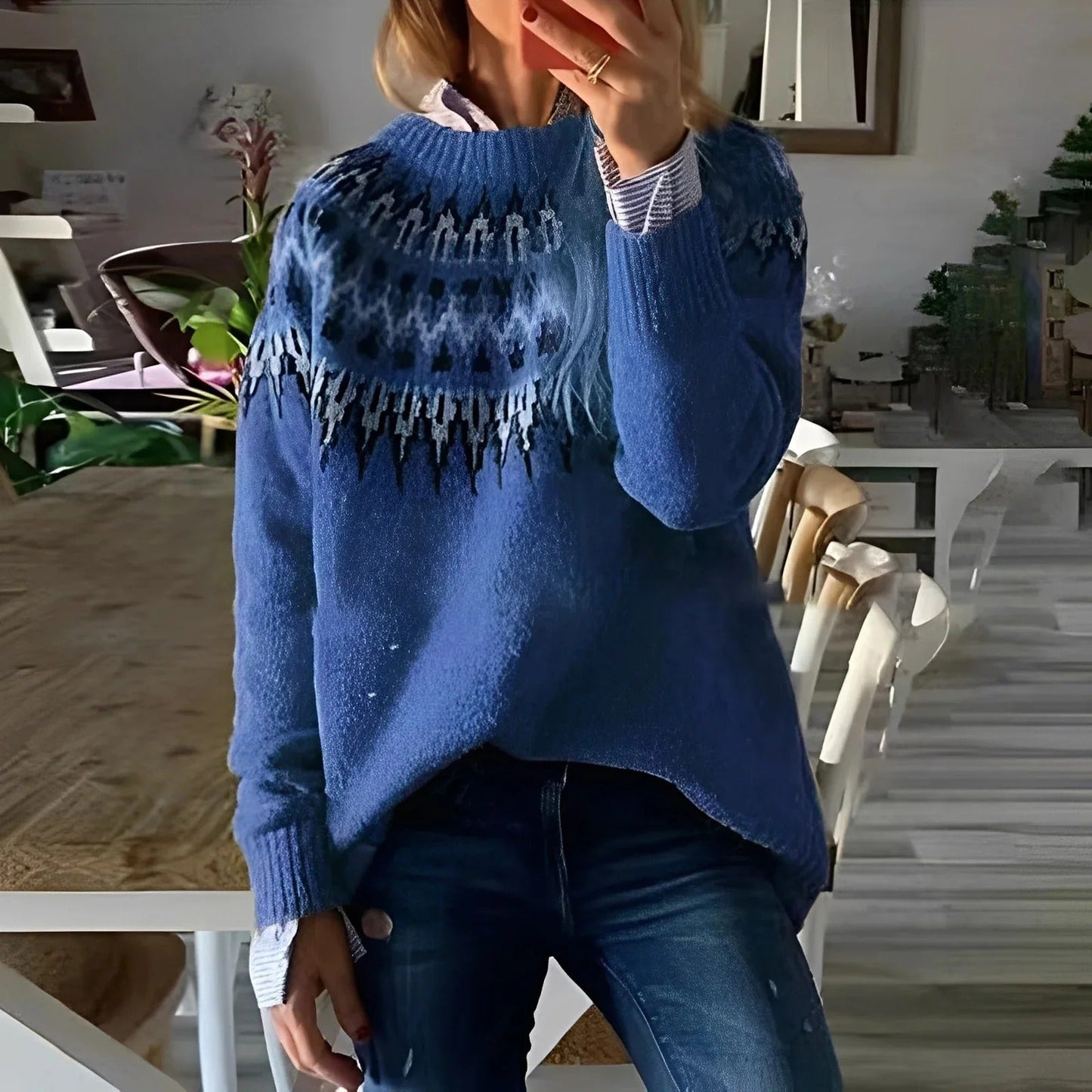 Remy - Tradycyjny damski sweter z nadrukiem