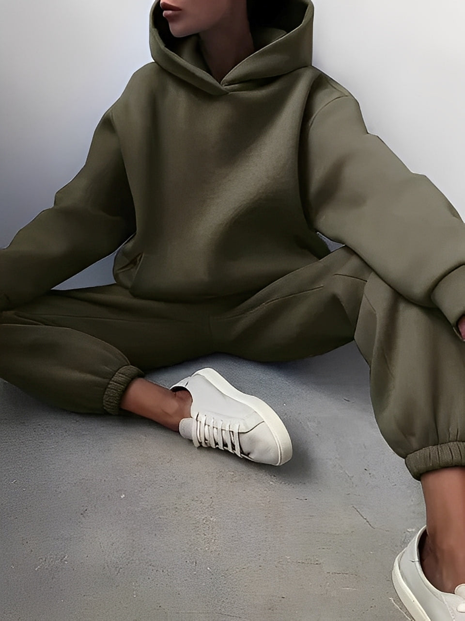 Adelia – Jednokolorowy Zestaw Hoodie